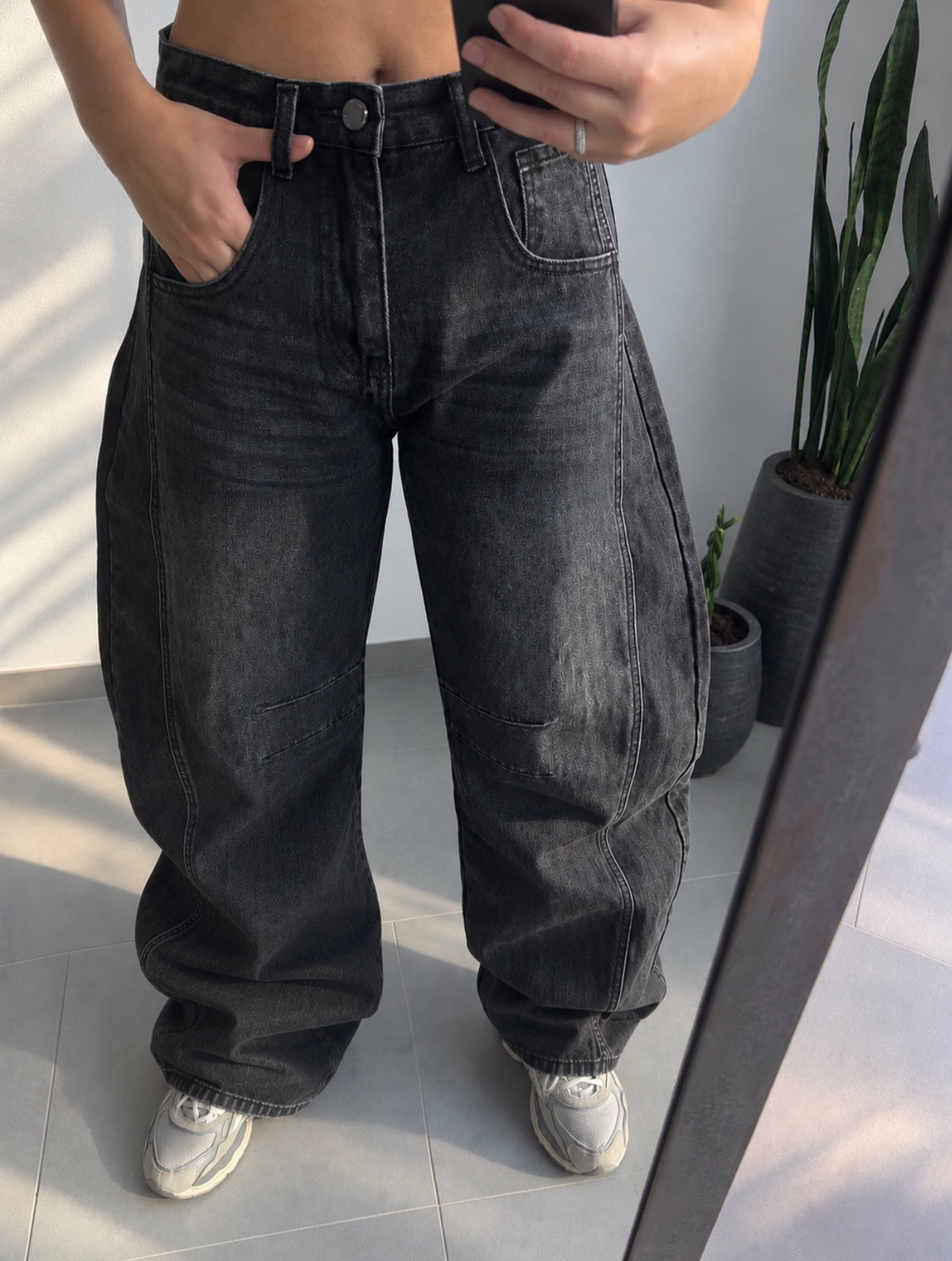 MILA BALLOON JEANS ZWART