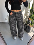 LOW WAIST BAGGY CAMO JEANS